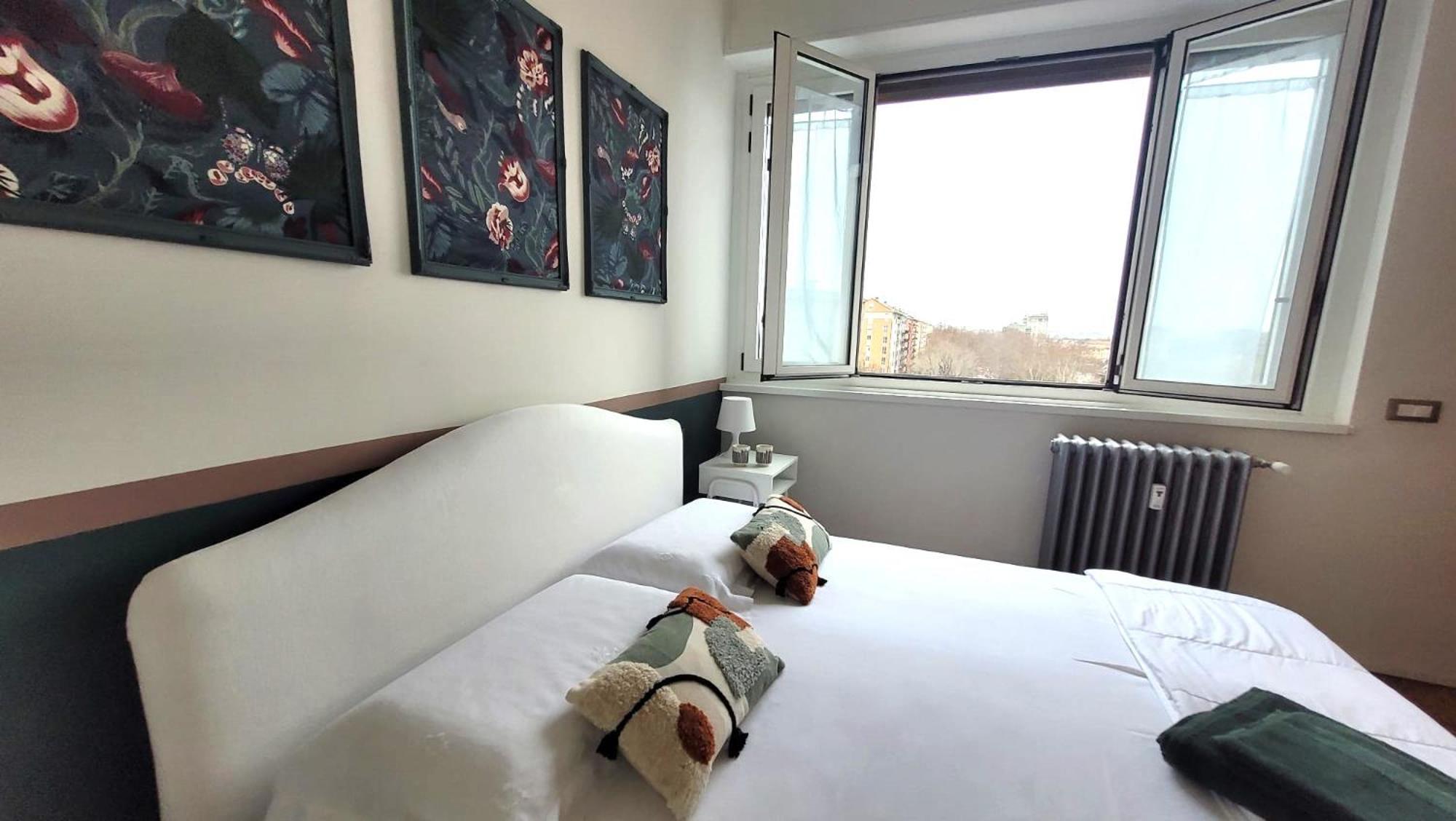 Apartment La Milanese, Appartamento Moderno Con Balcone - Metro Isola A 2 Min *