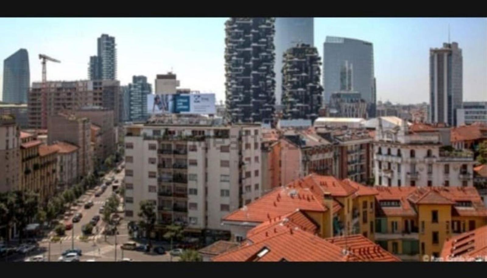 La Milanese, Appartamento Moderno Con Balcone - Metro Isola A 2 Min Appartamento *