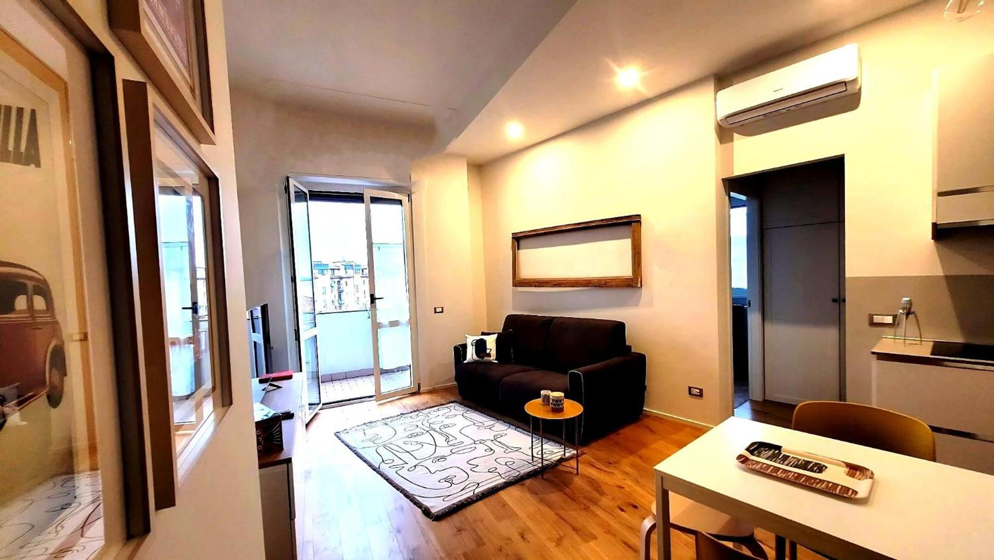 La Milanese, Appartamento Moderno Con Balcone - Metro Isola A 2 Min Appartamento